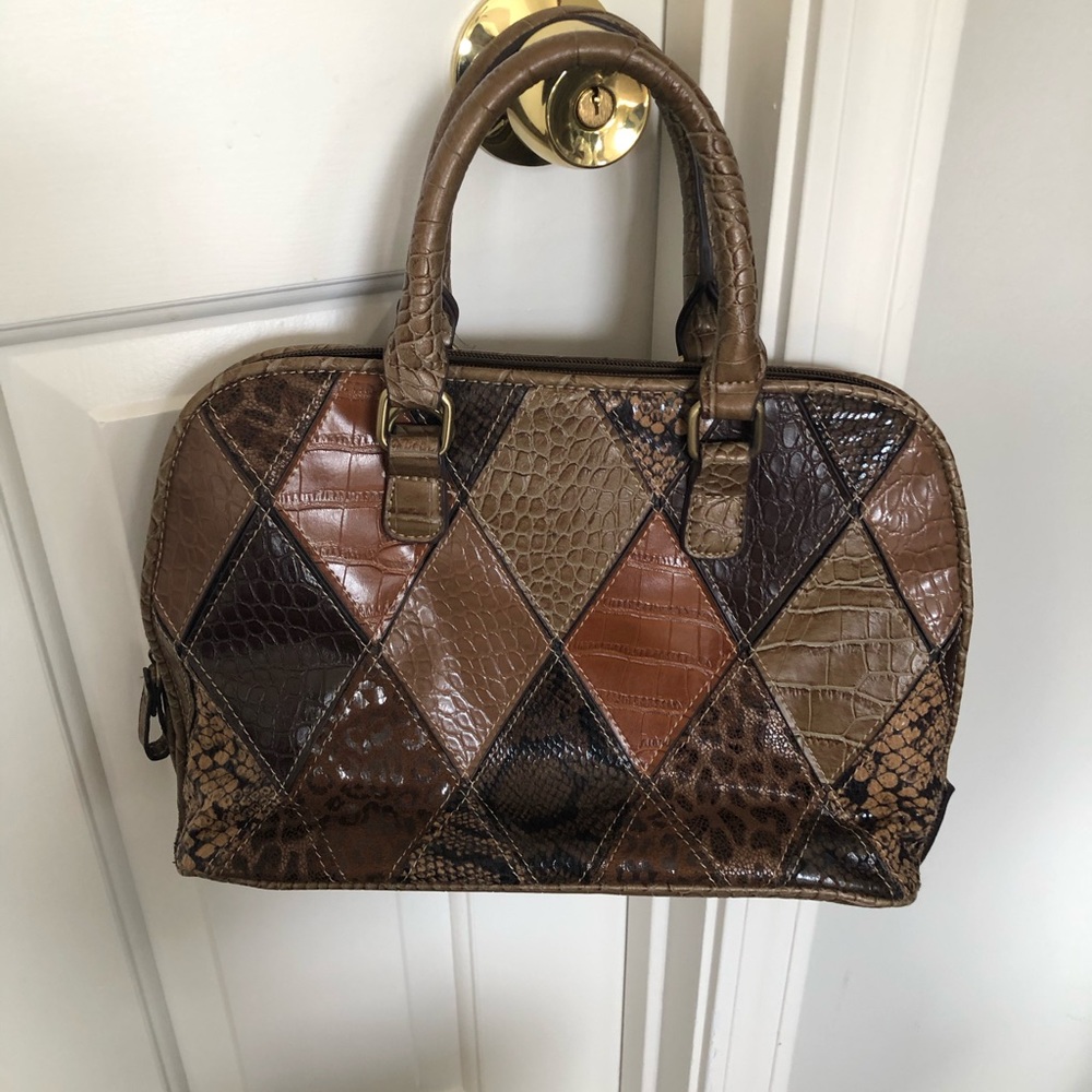 Women’s leather bag